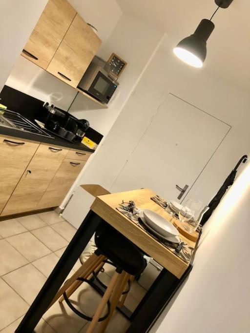 Studio Cosy, Lyon, Avec Garage Prive 외부 사진